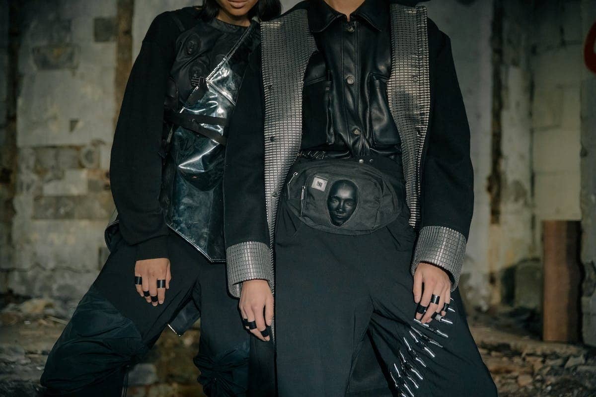 Vêtements du futur et inspirations cosmiques : tendances mode inédites dans votre jardin